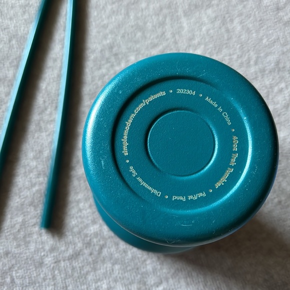 COPY - 40 oz tumbler - Picture 4 of 4